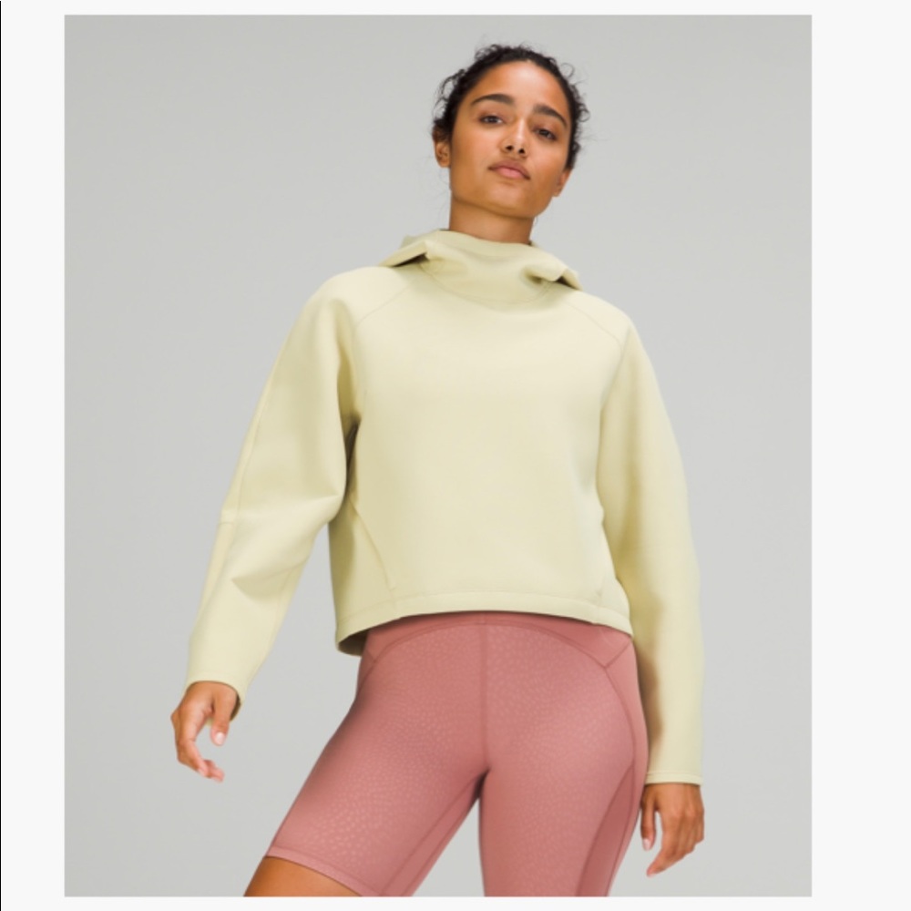 AirWrap Pullover Hoodie in Dew Green